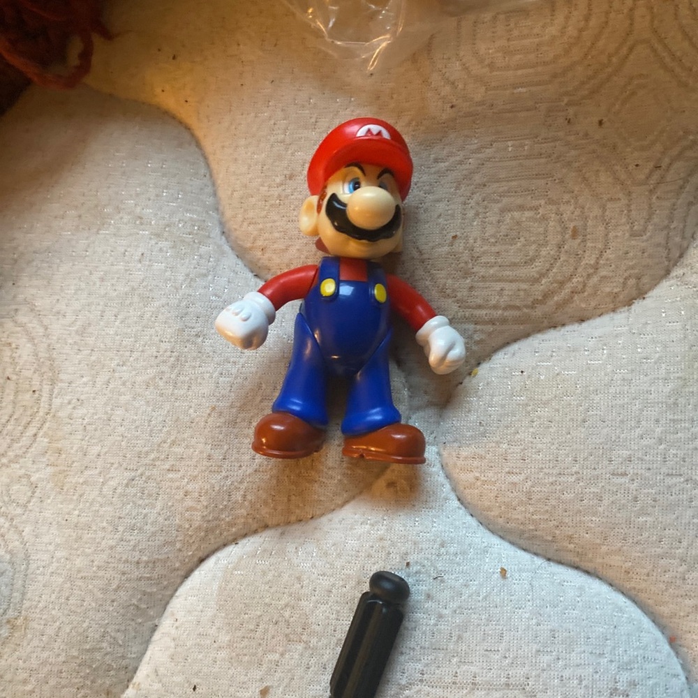 Vintage 1” Super Mario Brother